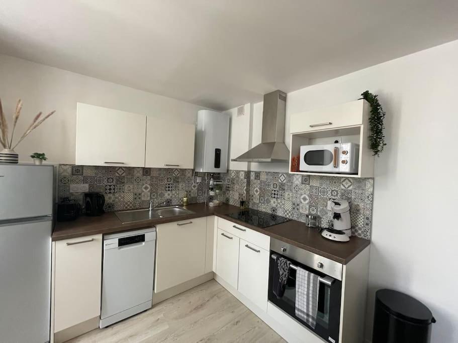 T2 Refait A Neuf Sur Le Theme Oriental Apartment Rodez Bagian luar foto