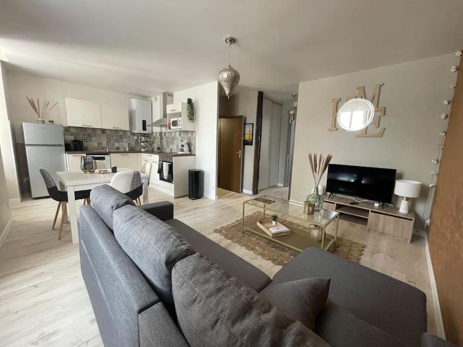 T2 Refait A Neuf Sur Le Theme Oriental Apartment Rodez Bagian luar foto